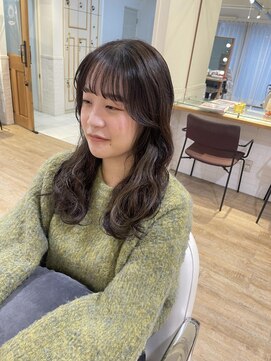 ネオリーブ チロル 横浜西口店(Neolive CiroL.) インナーカラー くすみベージュ ケアブリーチ ハイトーン