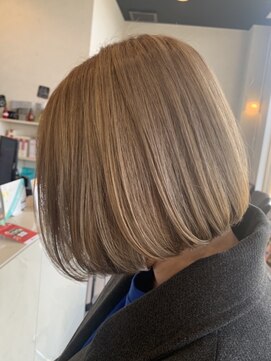 テーラ 船橋店(TELA) ベージュ