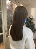 ストレートロング美髪タイトストレート透け感マロンベージュ