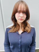 イマ(ima) 【くびれ感で女子力UP】ニュアンスレイヤーミディアム