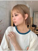 Say.ショートボブホワイトグレージュミニウルフぱっつん前髪青山