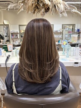 クレア 能見台(CREA) ストレート+レイヤーカット