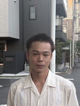 スウェル 千葉店(Swell) 深めの赤系カラーで魅せる、こなれ坊主スタイル