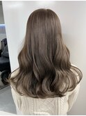 オリーブベージュ