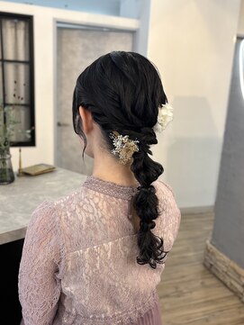 ヴィサージュバスク(VISAGE ba.s.k) 特別な日に映える!大人可愛い編みおろし