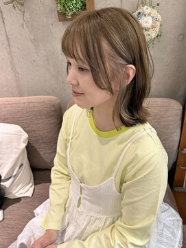 エム インターナショナル 春日部本店(EMU international) ベージュのインナーカラー