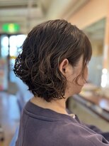 フィールモード ワイアールピー 野比駅前店(FEEl MODE YRP) 前下がりウェーブパーマ