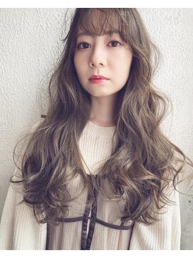 ニルバ(niLva) ☆ふんわり☆大人可愛いベージュカラー☆