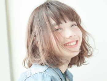 ヘアアンドメイク ズーカ(HAIR&MAKE ZU KA)の写真/ダメージレスアルティストカラー¥9350～!外国人風の透明感のある仕上がりでワンランク上の私色を見つけて♪