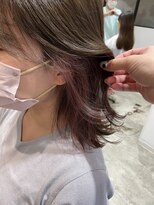 ビヨウシツ ポスタ&nbsp;ベージュ×インナーピンク　正木ゆかり