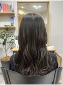 上品大人ヘア☆トレンドの透け感グレージュ
