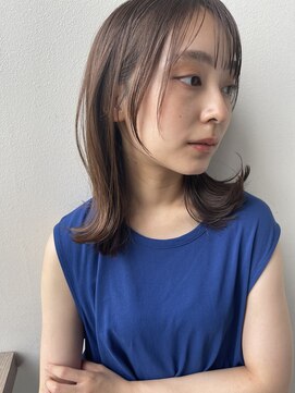 ウッグラ(wuggla) 外はねヘア/顔まわりカット/シースルーバング