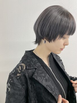 シー(shii..) 《shii../内城》#マッシュウルフ #ウルフヘア