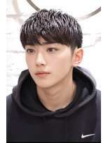 ブロッサム 東中野店&nbsp;30代大人男性マッシュ×センターパートニュアンスパーマ