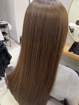 エピ(epi) 艶々ストレートロング