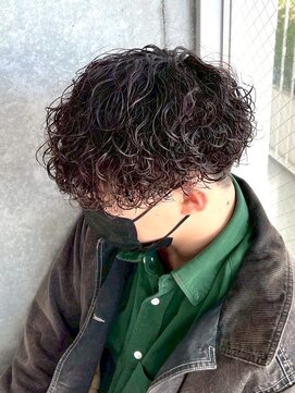 ワンズナゴヤ 名古屋栄店(ONE's NAGOYA) スペインカールスパイキーショートブルーブラックフェザーパーマ