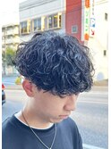 刈り上げツーブロック波巻きスパイラルパーマメンズマッシュ
