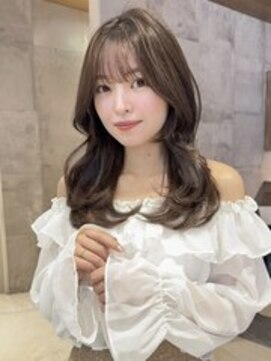 グランド(GRAND) セミロング30代40代ストレートレイヤー前髪なし前髪あり表参道