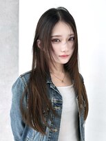 コハク(kohak)&nbsp;薄め前髪顔まわりレイヤーカットシースルー前髪ハッシュカット