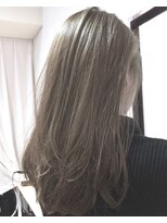 ヘアーアンドアトリエ マール(Hair&Atelier Marl) 【Marlアプリエカラー】オリーブグレージュのセミロングスタイル
