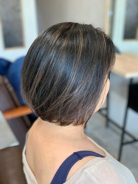 ロム(LOM) 立体感ボブ