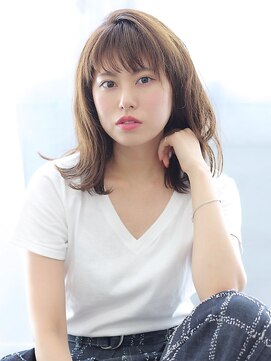 リルアーチ(Lillarch) 2019夏/ラフな外ハネミデイアム