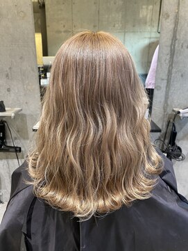 エヴァー(ever) マッシュ/くびれヘア/ビタミンカラー[表参道駅/原宿駅]