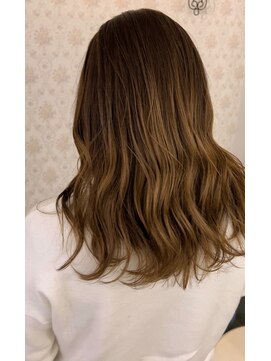 ヌイ サンノミヤ(nui sannomiya) アンフィニッシュロング