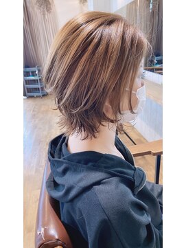 ヘアスペース リズム グリーン(Hair space Rizm green) ショートレイヤー×レイヤーカット×肩まで×ブラウンベージュ