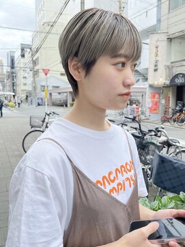 カフ(CAF) 【CAF 照下 ハイトーンマッシュショート】