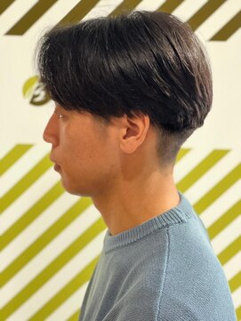 バーバーバー 四谷(BARBER-BAR) 大人のツーブロックスタイル