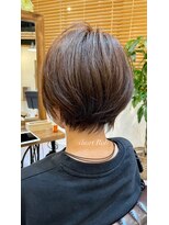 チリンバイロストシティー(Chillin by LOSTCITY)&nbsp;ショートボブ髪質改善インナーカラー