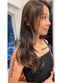 柔らかなコントラストのミルクティーハイライト