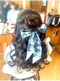 サイドねじりお花ハーフアップ