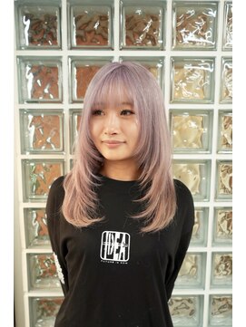 シゼン(SHIZEN) レイヤーカット×ラベンダーカラー