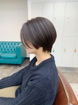 ファブ 銀座(fav) センターパートショート・オリーブグレーカラー