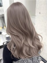 【色持ち抜群で長く楽しめるカラー】理想のヘアカラーを長期間キープ◎退色後も綺麗な発色に♪【ブリーチ】