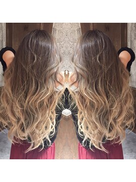 モードケイズ テソロ店(MODE K's) 外国人風グラデーションカラー