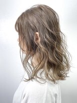 ユラギフロムユイマァル 水島店(YURAGI from YUIMARL)&nbsp;ミルクティーアッシュベージュ_ミディアム