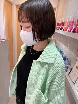 ヨーク(YOKE) 【YOKE】ミニボブ/あご上/切りっぱなし