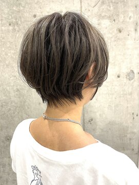 フォーカス 流山おおたかの森店(FOCUS) 大人可愛い前髪長めハイライトショート