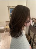 ベージュカラー