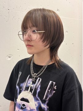 シティ(sity.) 天神　ハイトーンカラー　ブリーチカラー　レイヤーカット