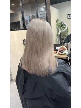 ラピス 大阪心斎橋店(Lapis) ミルクティーベージュ／ハイトーン／ダブルカラー／髪質改善