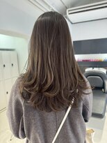 ロマリア ヒルズ 表参道 原宿(Lomalia HILLS) イメチェン/ツヤ髪/グレージュ/ダブルカラー前髪/表参道/原宿
