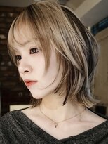 ボコカ(bococa) 【macana指名】くびれレイヤーカットハイトーンベージュデザイン