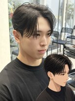 レガシー(REGASEA)&nbsp;タイトなスタイルがいい方へ◎センターパート ダウンパーマ