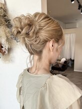 フルール(fleur)&nbsp;ゆるふわお団子ヘアアレンジ