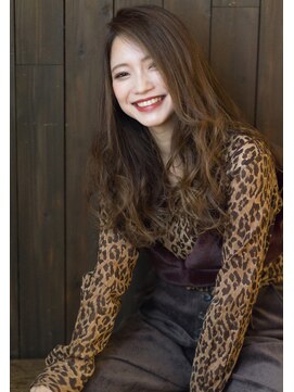 ディスオモテサンドウ 表参道(This OMOTESANDO) シークレットレイヤースタイル★モンブランベージュ