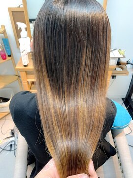 イーラ(era) 《era》オージュア　リペアリティ　トリートメント　みわ